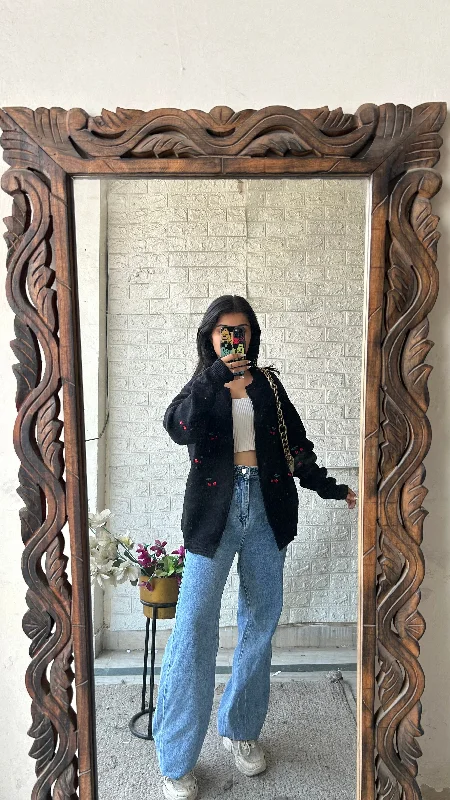 Weekend Offers That Delight Cherry 🍒 cardigan M
