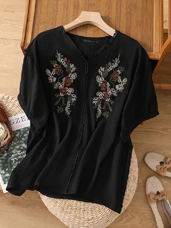 Weekend Offers That Please Classic Black, Modern Twist: Embroidery Tunic for Fashion-Conscious Women Weekend Offers That Please Classic Black, Modern Twist: Embroidery Tunic for Fashion-Conscious Women