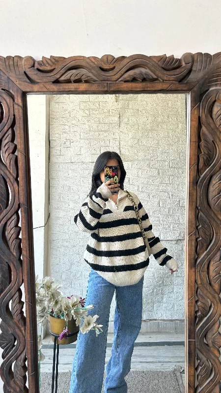 Weekend Offers That Dazzle Unisex sweater M-L