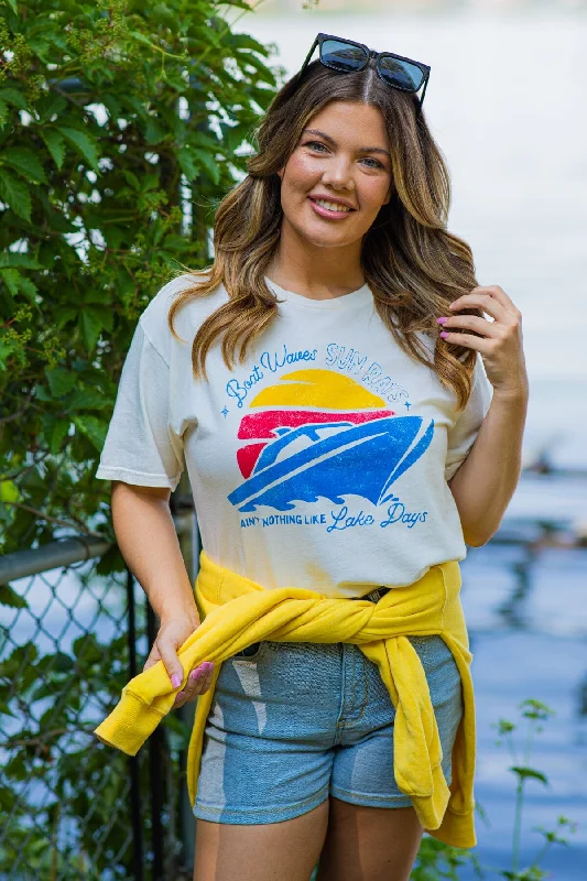 Weekend Deal Ivory Boat Waves Sun Rays Graphic Tee