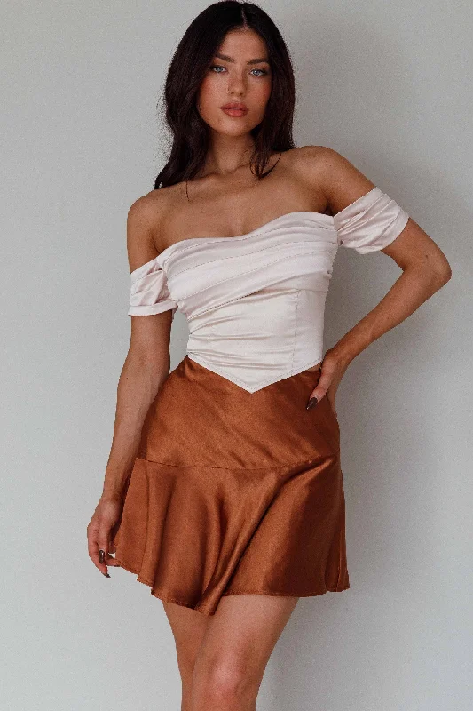 Savings Spectacular Je T'aime Off-Shoulder Top Champagne