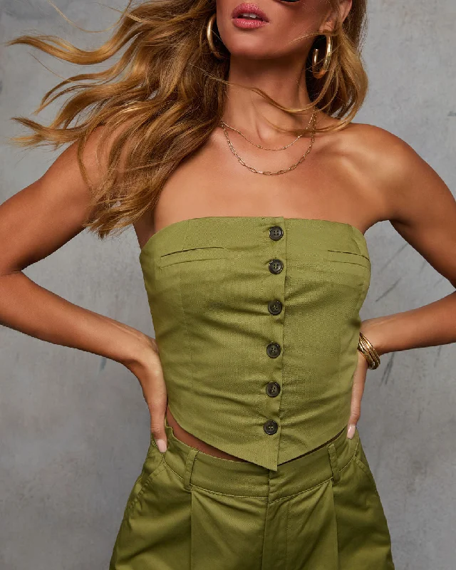 Weekend Wonders Await! Trails End Strapless Button Down Top