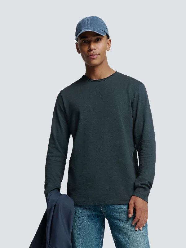 Long Sleeve T-shirt: Stylish Comfort for Everyday Use | Night